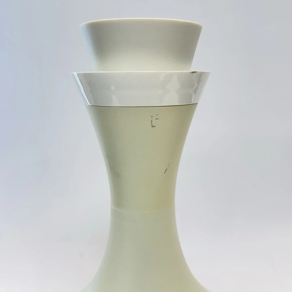 Vintage Therm Ware by‎ David Douglas Genie Bottle Caraffe w Lid White Ivory USA